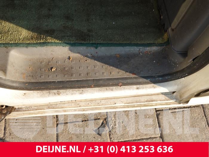 Volkswagen Caddy Schiebetür Einstieg rechts O317122