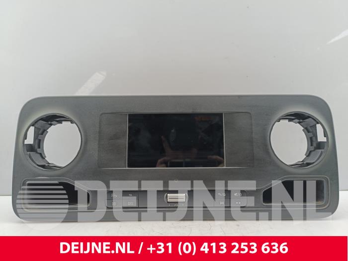 Mercedes Sprinter Displays Multi Media Anzeige O317319
