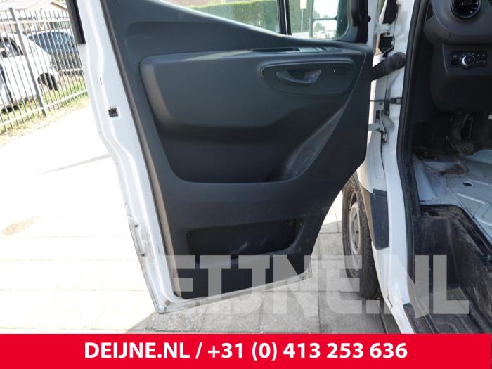 Mercedes Sprinter Portierbekleding 2Deurs links O317354