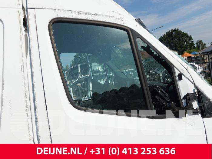 Mercedes Sprinter Türscheibe 2-türig rechts O317359