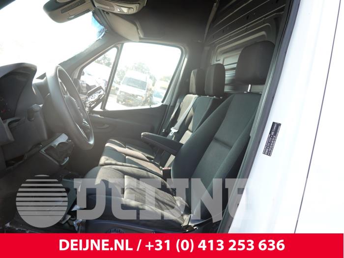 Mercedes Sprinter Stoel links O317387