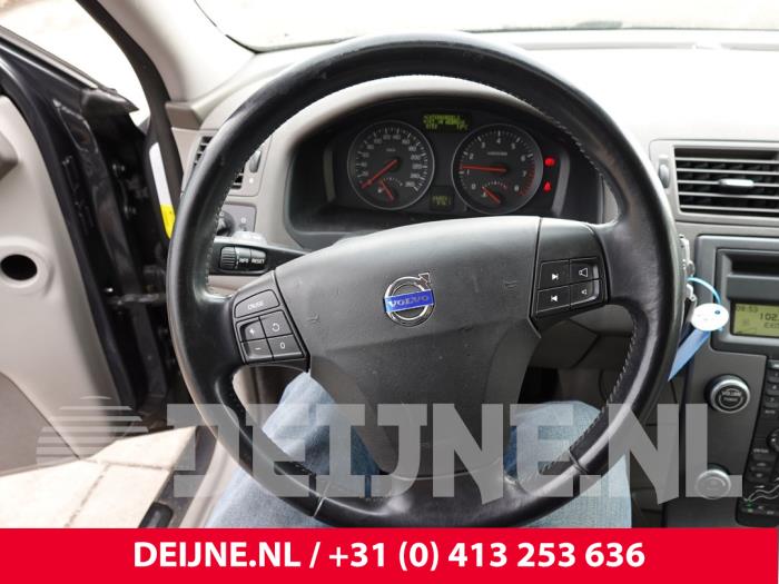 Volvo S40 Left airbag (steering wheel) O317430