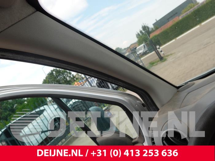 Citroen Berlingo A-stijl Afdekkap links O317880