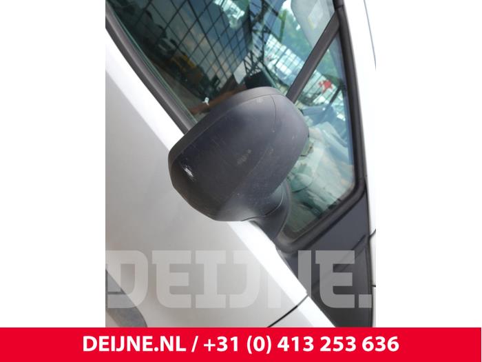 Citroen Berlingo Dreieckfenster rechts vorne O317896