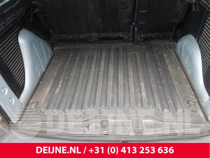 Citroen Berlingo Boot lining right O317919