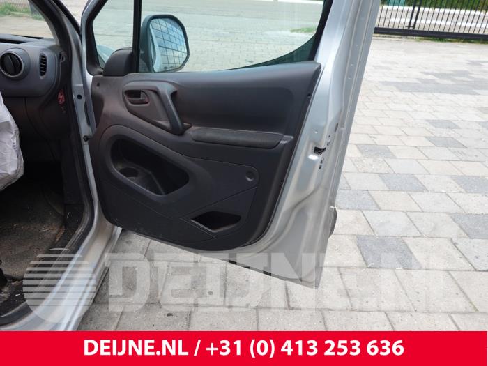 Citroen Berlingo Türverkleidung 2-türig rechts O317935