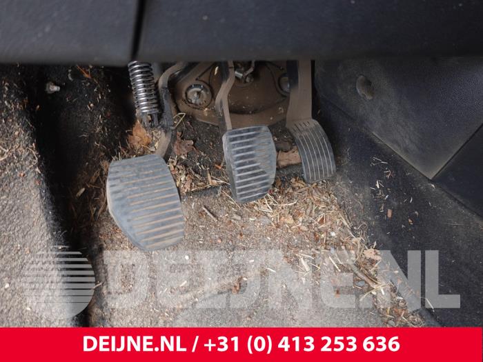 Citroen Berlingo Brake pedal O317946