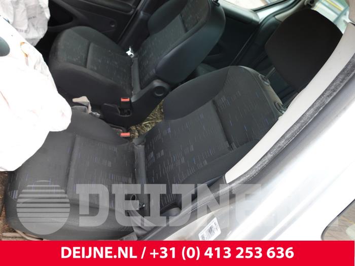Citroen Berlingo Sitz links O317964