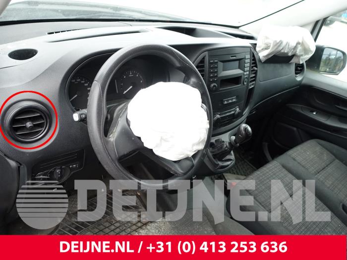 Mercedes Vito Luftgitter Armaturenbrett O318040
