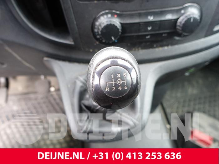 Mercedes Vito Versnellingspook O318080