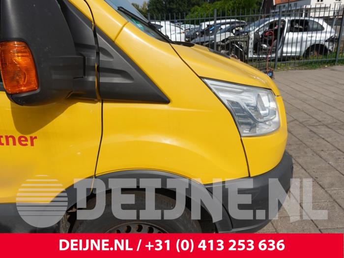 Ford Transit Kotflügel rechts vorne O318177