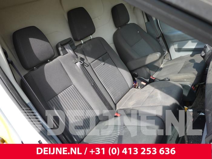 Ford Transit Bank rechts vorne O318101