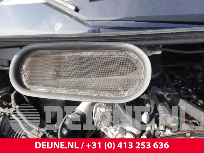 Ford Transit Filter housing interior O318133
