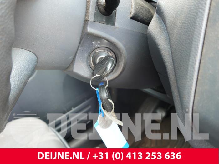 Ford Transit Connect Zündschloss+Schlüssel O318417
