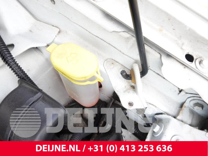 Ford Transit Connect Scheibensprühertank vorne O318443