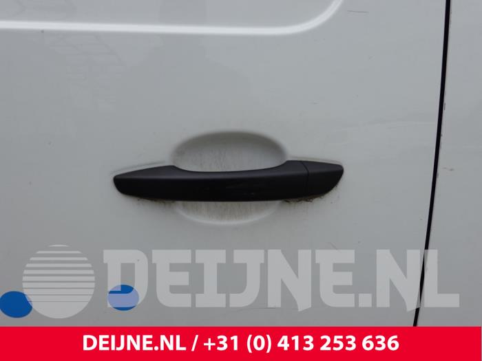 Peugeot Expert Schiebetürgriff rechts O318563
