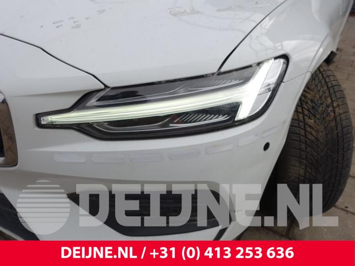 Volvo V60 Scheinwerfer links O318670