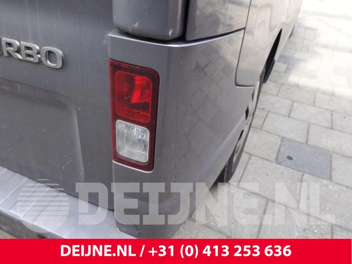 Opel Vivaro Achteruitrijlicht rechts O318735