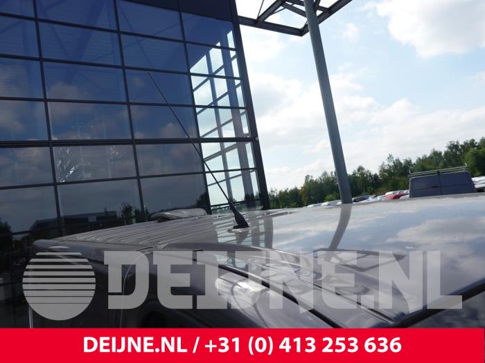 Opel Vivaro Antenne O318738