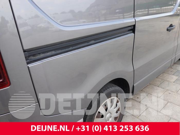 Opel Vivaro Schiebetür Schiene rechts O318824