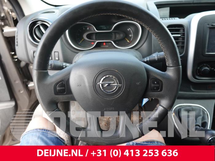 Opel Vivaro Lenkrad O318833