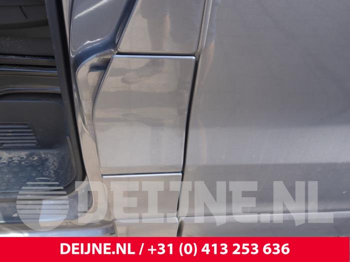 Opel Vivaro Tankklappe O318836