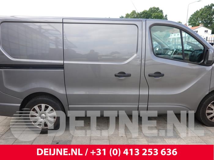 Opel Vivaro Schiebetür rechts O318825