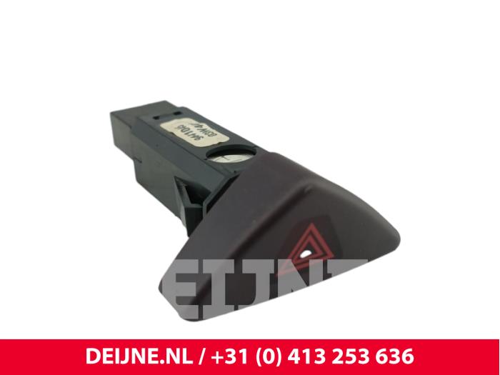 Volvo XC70 Panikbeleuchtung Schalter O318905