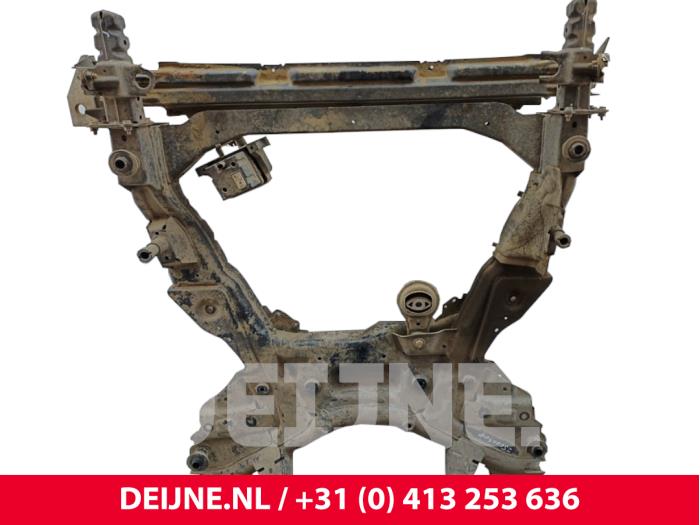 Gebruikte Subframe Mercedes eVito Tourer (447.7) 90 kWh Prijs € 423,50 Inclusief btw aangeboden door van Deijne Onderdelen Uden B.V.