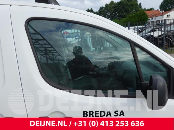 Peugeot Partner Portierruit 2Deurs rechts O319047