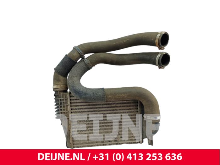 Gebruikte Intercooler Peugeot Expert (V1/VA/VB/VE/VF/VT/VY) 1.5 BlueHDi 100 Prijs € 84,70 Inclusief btw aangeboden door van Deijne Onderdelen Uden B.V.