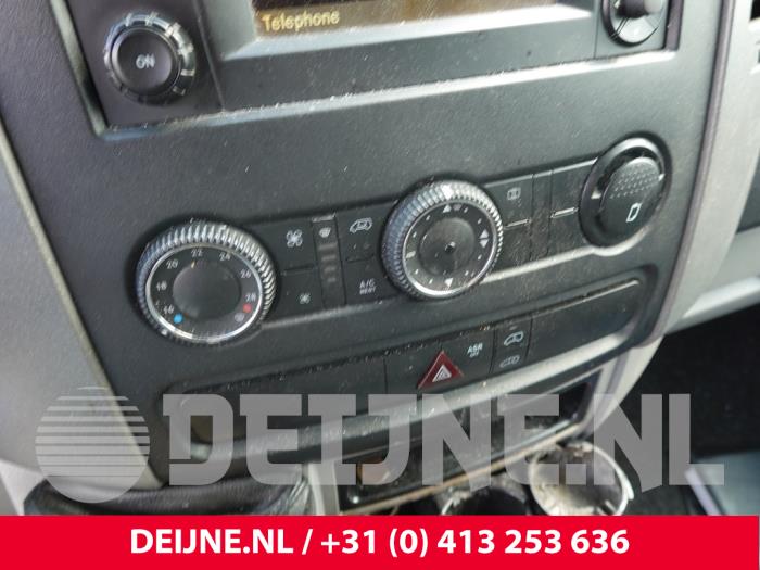 Volkswagen Crafter Heizung Bedienpaneel O319198