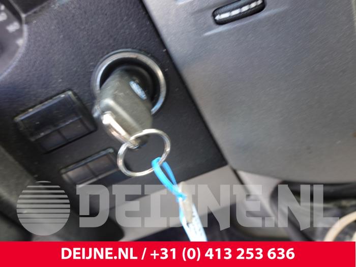 Volkswagen Crafter Zündschloss+Schlüssel O319203