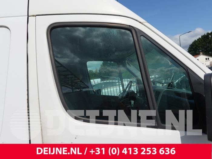 Volkswagen Crafter Türscheibe 2-türig rechts O319223
