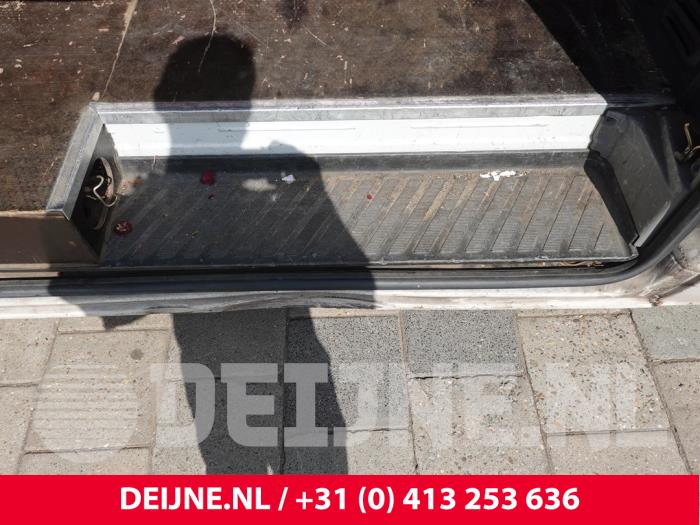 Volkswagen Crafter Schiebetür Schiene rechts O319245