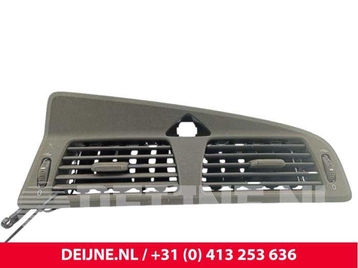 Volvo V70 Dashboard vent O319296