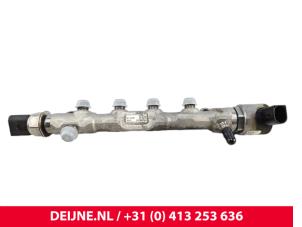 Volkswagen Crafter Fuel injector nozzle O319319 photo 2