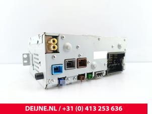 Volvo V60 Multi-media control unit O319635 photo 2