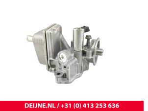 Opel Vivaro Ölfiltergehäuse O319639 foto 2