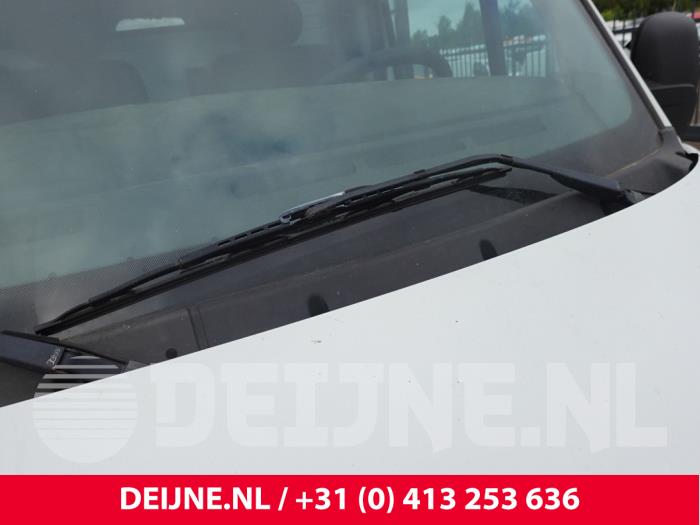 Renault Master Scheibenwischerarm vorne O319727