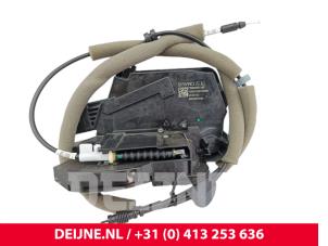 Lynk & Co 08 Deurslot Mechaniek 4Deurs links-achter O319910 foto 2