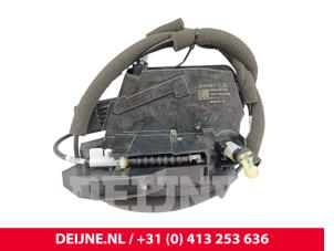 Lynk & Co 08 Door lock mechanism 4-door, front left O319915 photo 2