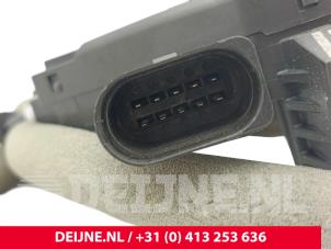 Lynk & Co 08 Rear door mechanism 4-door, right O319917 photo 3