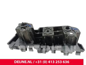 Lynk & Co 08 Stoßstangenstütze rechts hinten O319822 foto 3