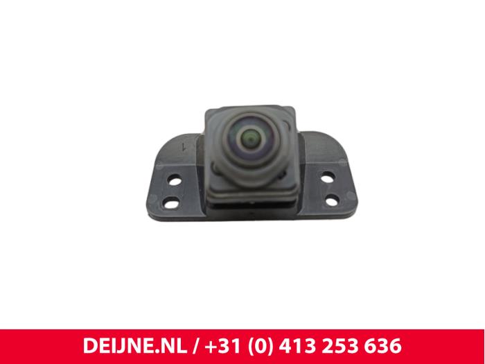 Lynk & Co 08 Front camera O319823