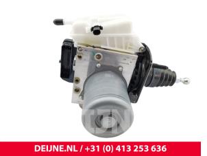 Lynk & Co 08 ABS pump O319801 photo 3