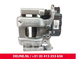 Lynk & Co 08 Remklauw (Tang) links-achter O319877 foto 3