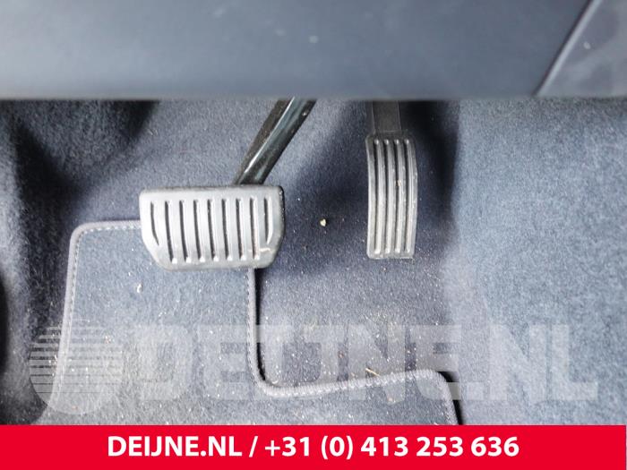 Lynk & Co 08 Bremspedal O319881