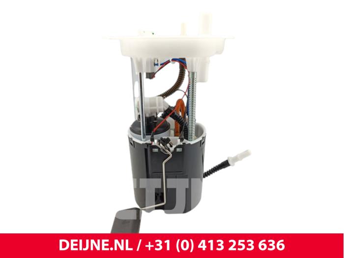 Gebruikte Tank element Pomp Lynk &amp; Co 08 1.5 Core, More Prijs € 242,00 Inclusief btw aangeboden door van Deijne Onderdelen Uden B.V.