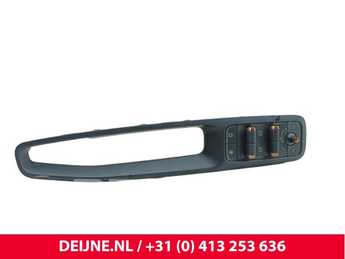 Lynk & Co 08 Electric window switch O319840